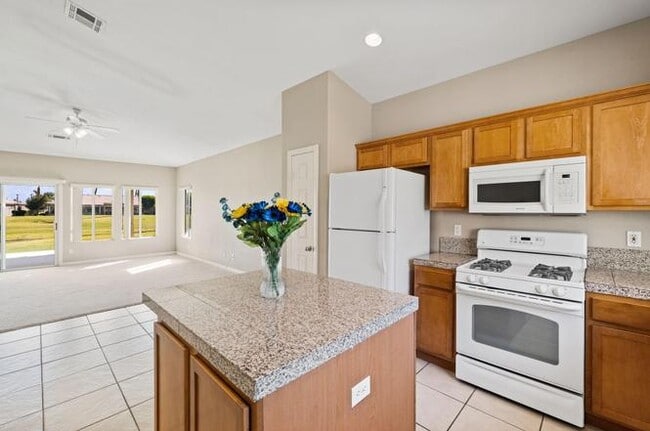 Building Photo - 82998 Lancaster Way