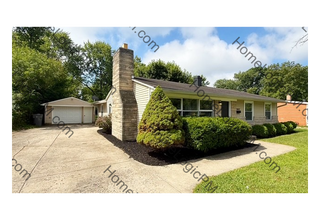 Building Photo - GORGEOUS EAST SIDE 3 BR/1.5 BA STONE RANCH AVAILABLE NOW!