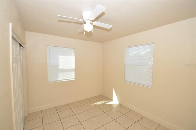 Building Photo - 1445 E Stuart St