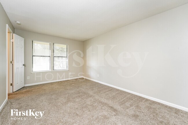 Building Photo - 3931 Springleaf Dr
