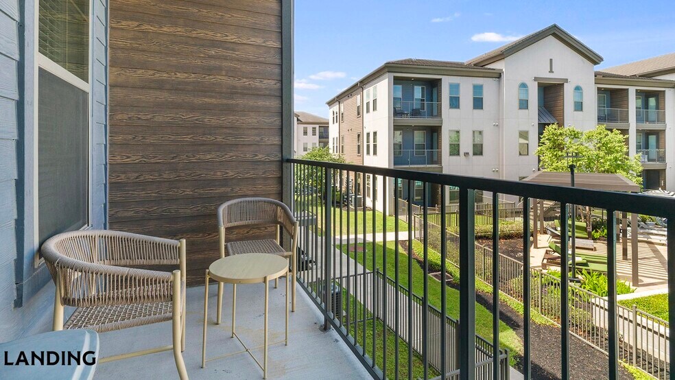 Building Photo - 698 Basilica Bay Dr