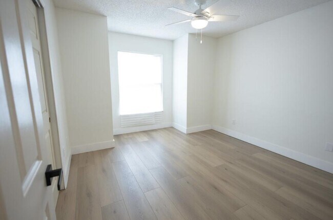 Building Photo - 16104 Stowe Ct