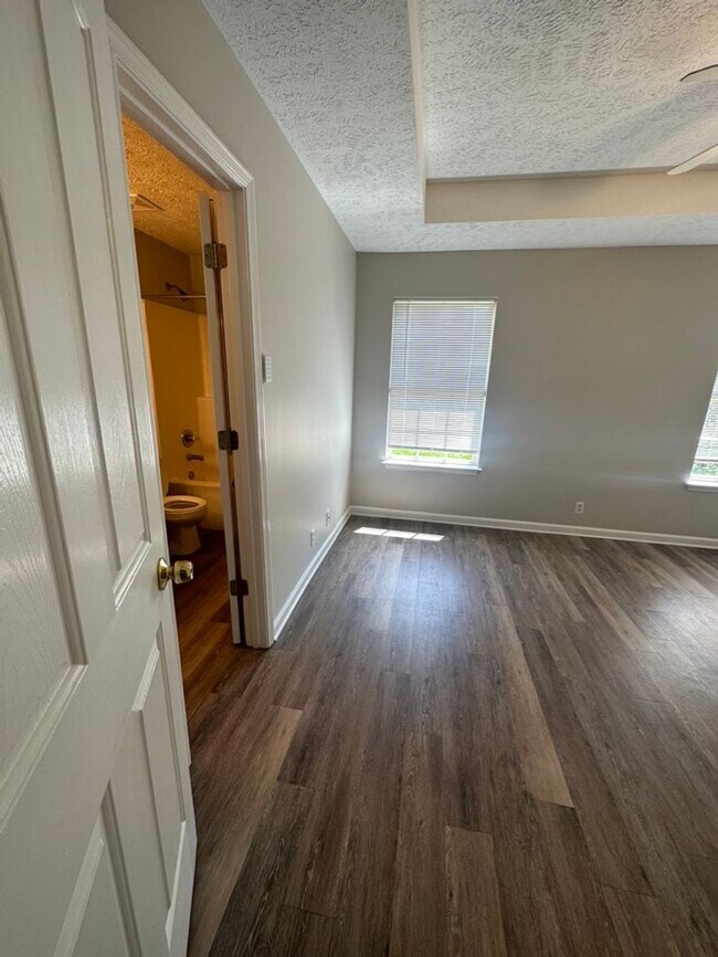 Building Photo - 2506 Gold Valley Dr