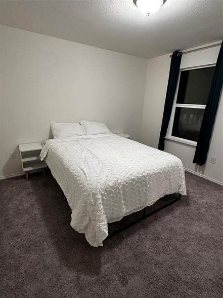 Building Photo - 7311 Gray Catbird Dr