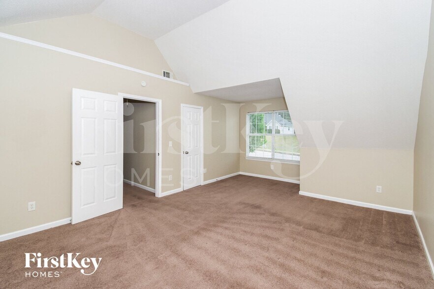 Building Photo - 4504 Glider Cir