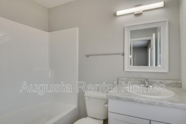 Building Photo - 301A Old Plantation Road