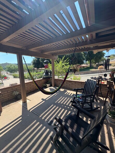 Building Photo - 40500 Avenida La Cresta