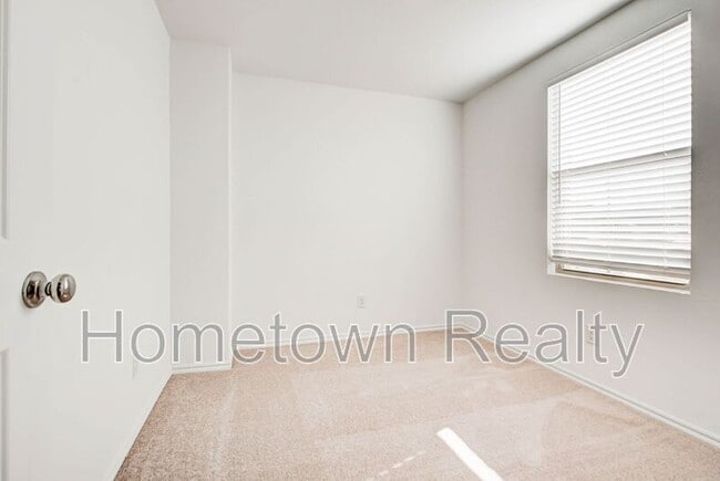 Building Photo - 3303 NW 149th St