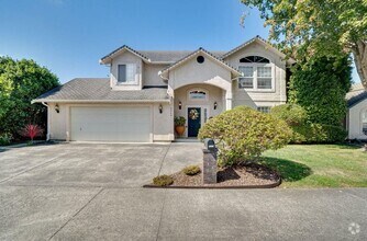 Building Photo - Spacious 4-Bedroom Home in Sought-After Lu...