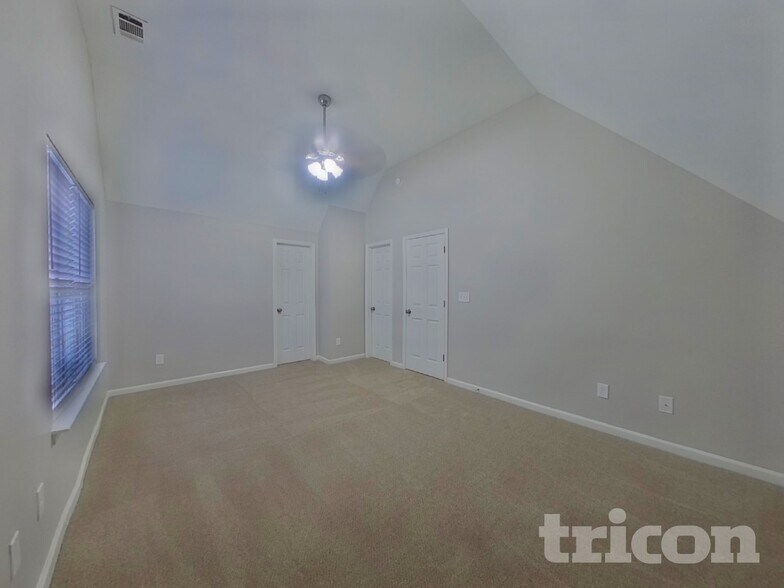 Building Photo - 5850 Brookfield Pointe Dr