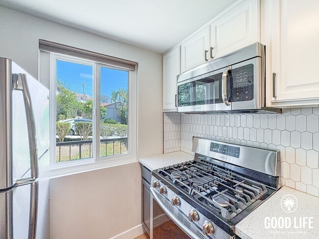 Building Photo - SD: 2BD/2.5BA Condo in Carlsbad with Community Pool, Two Balconies & Assigned Parking