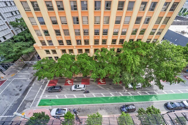 Building Photo - 151 SE 1st St