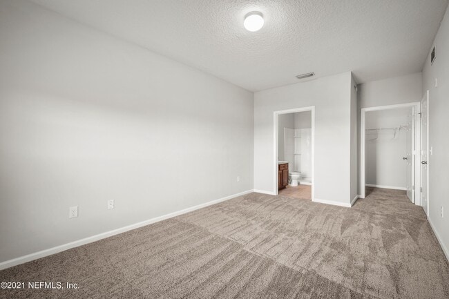 Building Photo - 4920 Key Lime Dr
