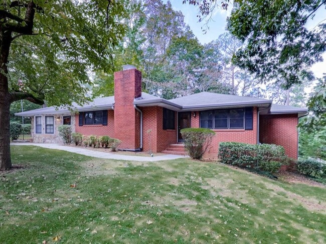 Building Photo - 5480 Burgess Dr