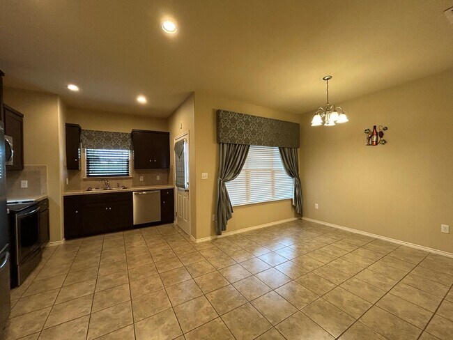 Building Photo - 5012 Lost Hills Trail