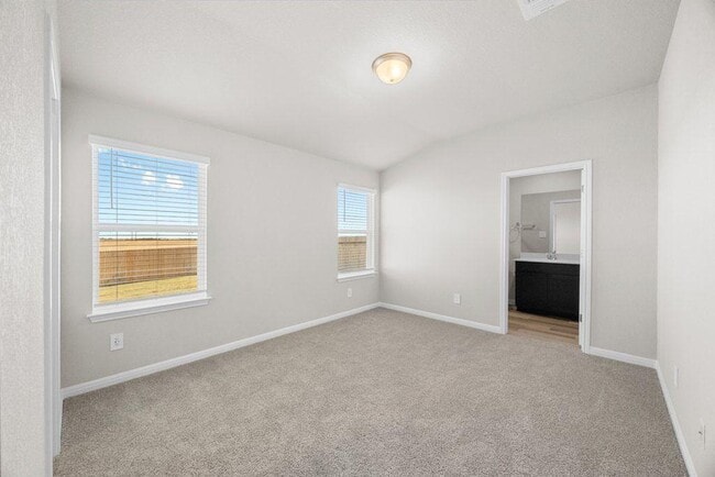 Building Photo - 140 Honey Bee Rd