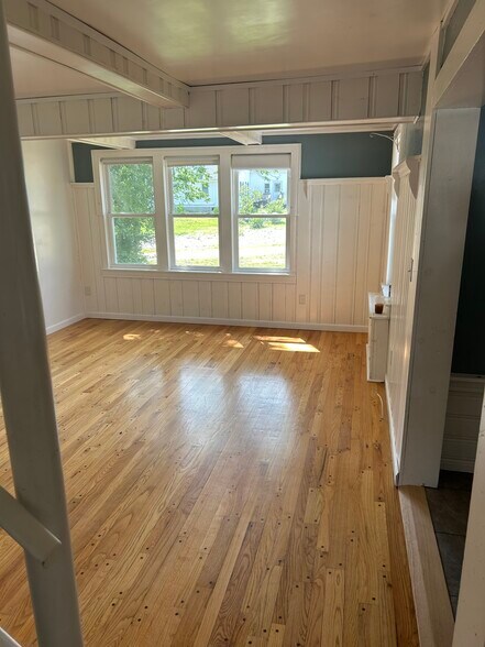 Living room - 225 Pleasant St
