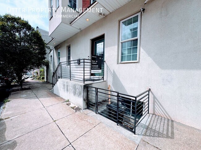 Building Photo - 3000 W Girard Ave