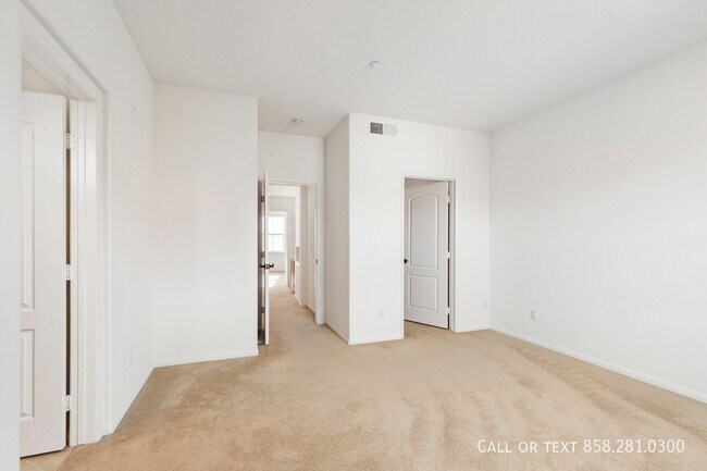 Building Photo - 17010 Calle Trevino