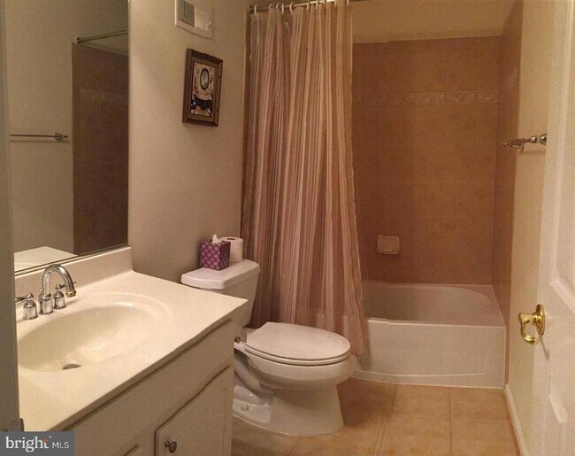 Building Photo - 41815 Bristow Manor Dr