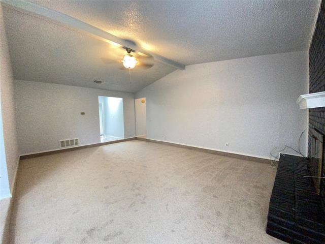 Building Photo - 5504 Pineridge Dr