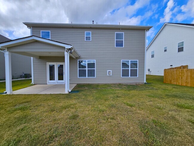 Building Photo - 5451 Cherwell Ave