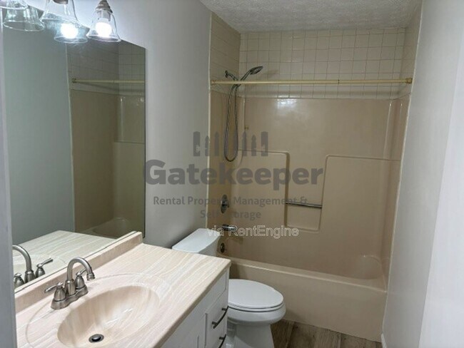 Building Photo - 280 Handley Ct
