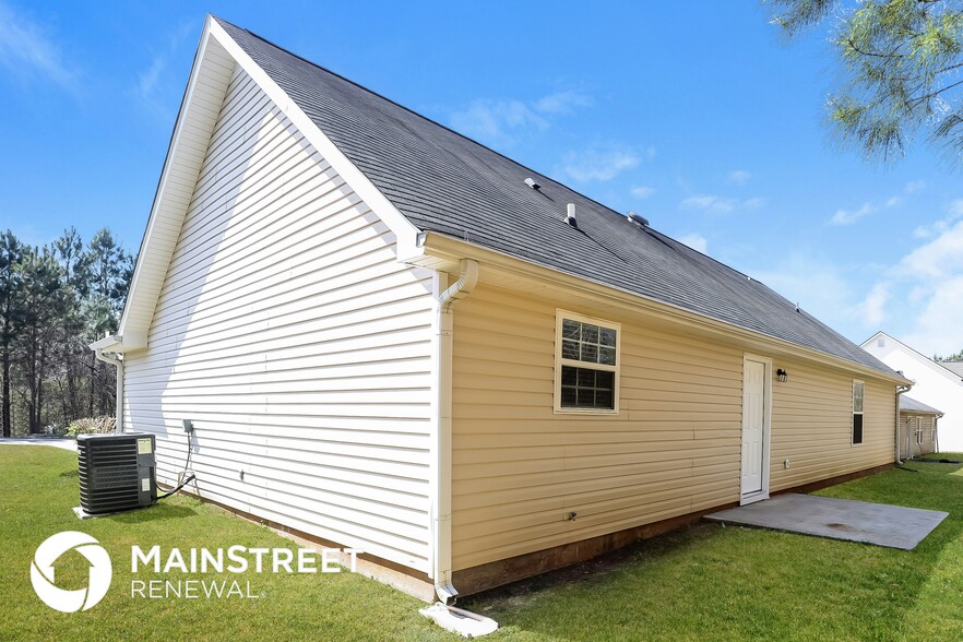 Building Photo - 134 Mineral Springs Ln