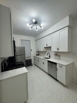 Building Photo - 5409 Walnut St