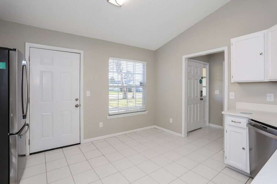 Building Photo - 12419 Long Lake Dr N