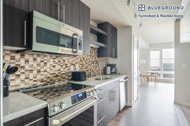 Building Photo - 101 Taylor Ave N