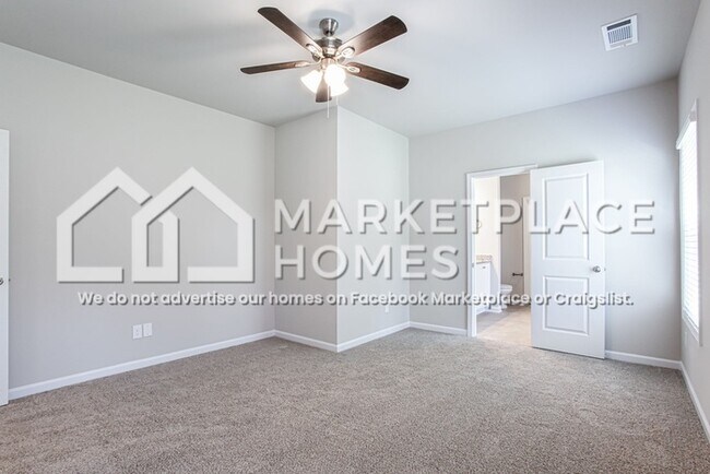 Building Photo - 252 W L Miller Dr