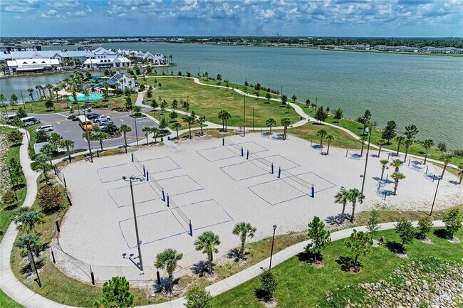 Building Photo - 8143 Miramar Way