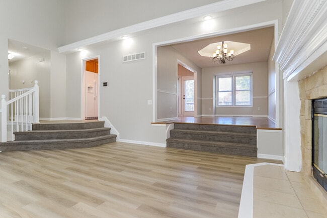 Building Photo - 1504 Bridlewood Ln