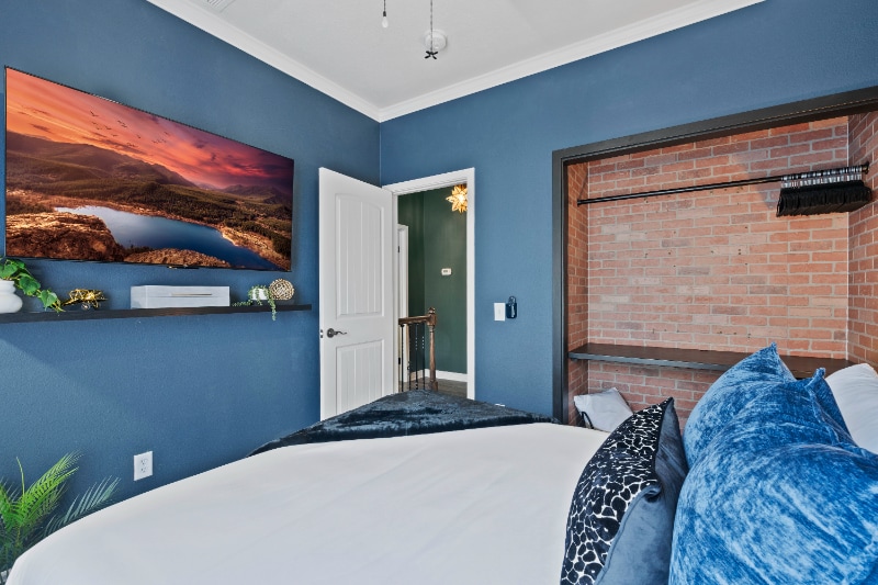 Building Photo - 26947 Hillsborough Pkwy