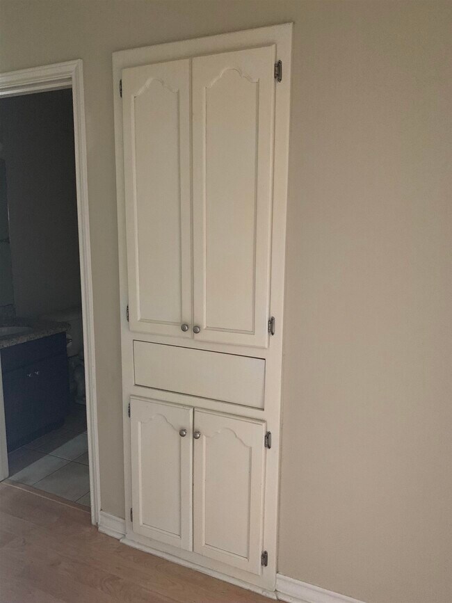 Building Photo - 510 Shiloh Dr