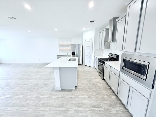 Building Photo - 2824 Gunnersbury Dr