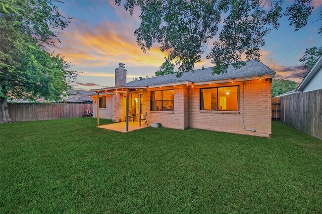 Building Photo - 31723 Ironwood Dr