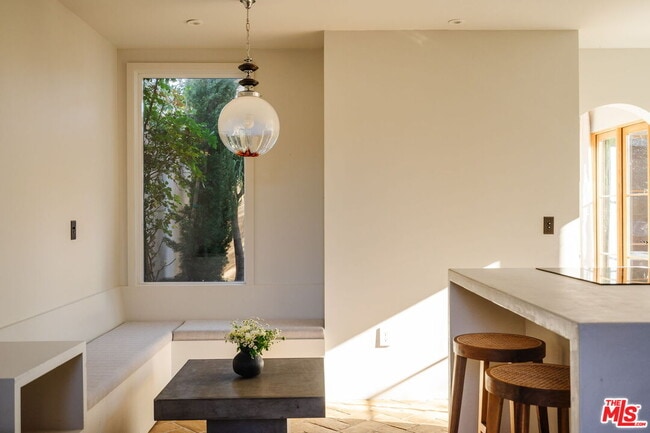 Building Photo - 2640 Clyde Ave