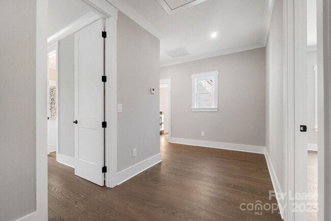 Building Photo - 154 Fox Hunt Dr