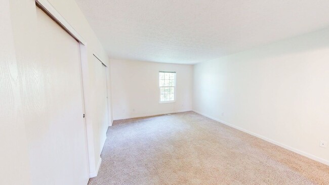 Building Photo - 4652 Shalers Dr