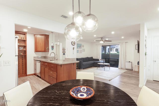 Building Photo - 2375 Martinique Ln