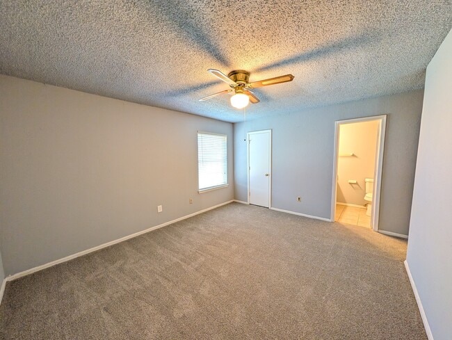 Building Photo - 3920 S 125th E Ave