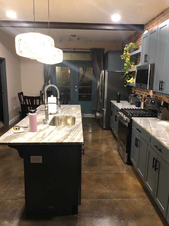 Newly Finished Concrete Floor - 400 Village Pky NE