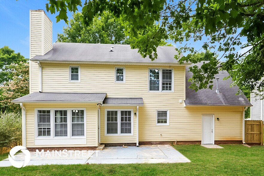 Building Photo - 6815 Renwick Ct