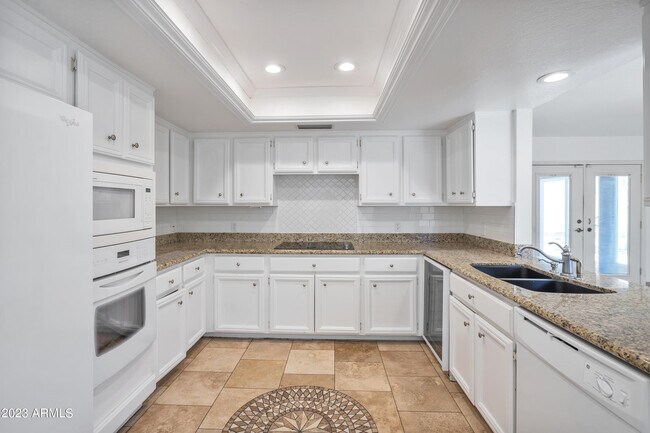Building Photo - 6305 N 30th Ct