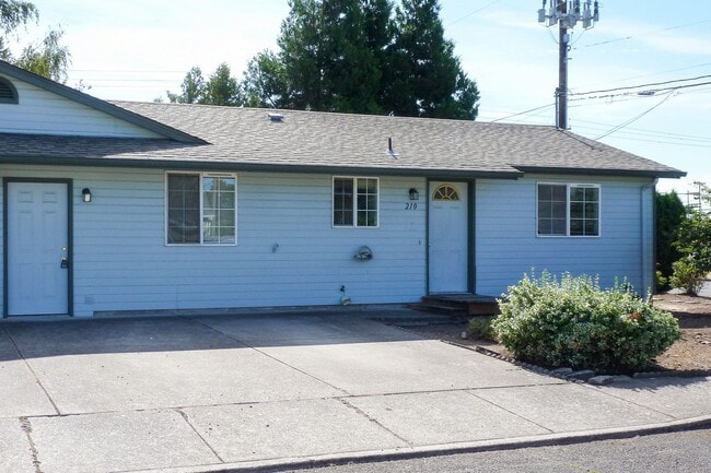 Primary Photo - 210-220 N 2nd St