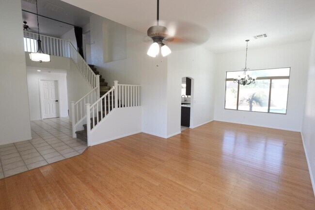 Building Photo - 16182 N 157th Dr