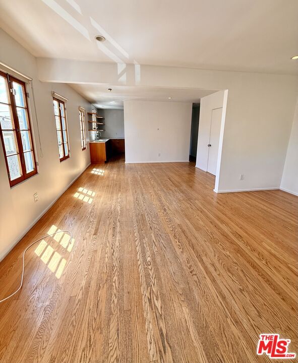Building Photo - 4246 Lexington Ave