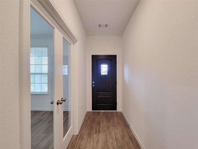 Building Photo - 1325 Grass Bnd Dr